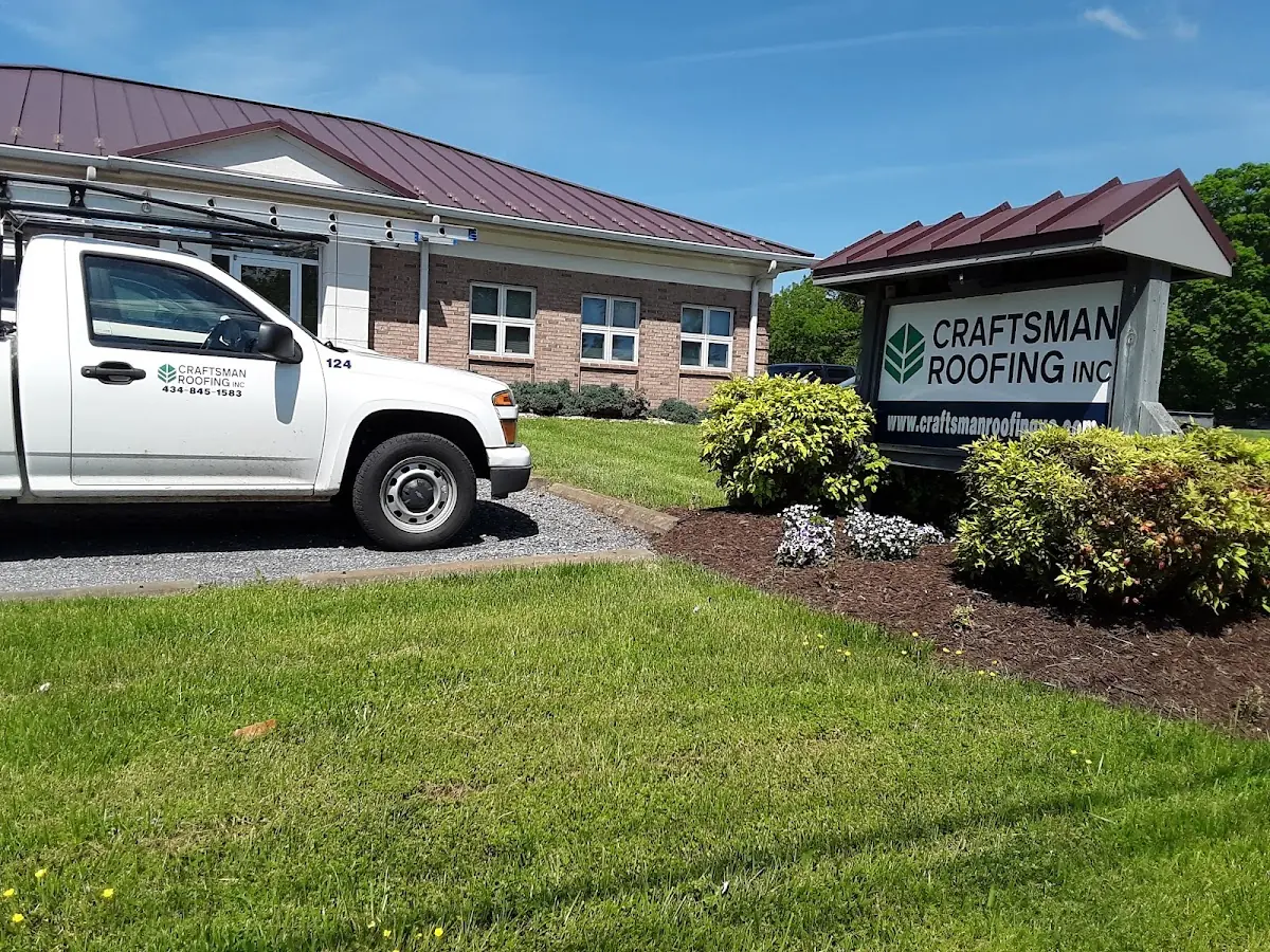 Quality Ice Dam Removal by experienced craftsmen in Poplar Estates